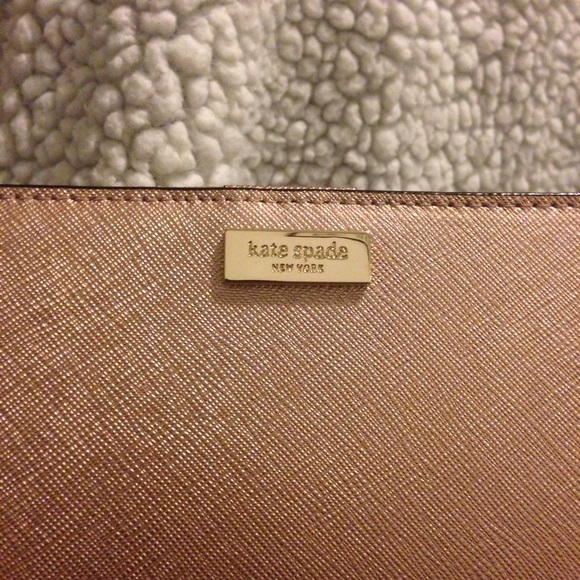 COPY - Kate Spade Rose Gold Newbury Lane Stacy Wallet - Picture 2 of 5